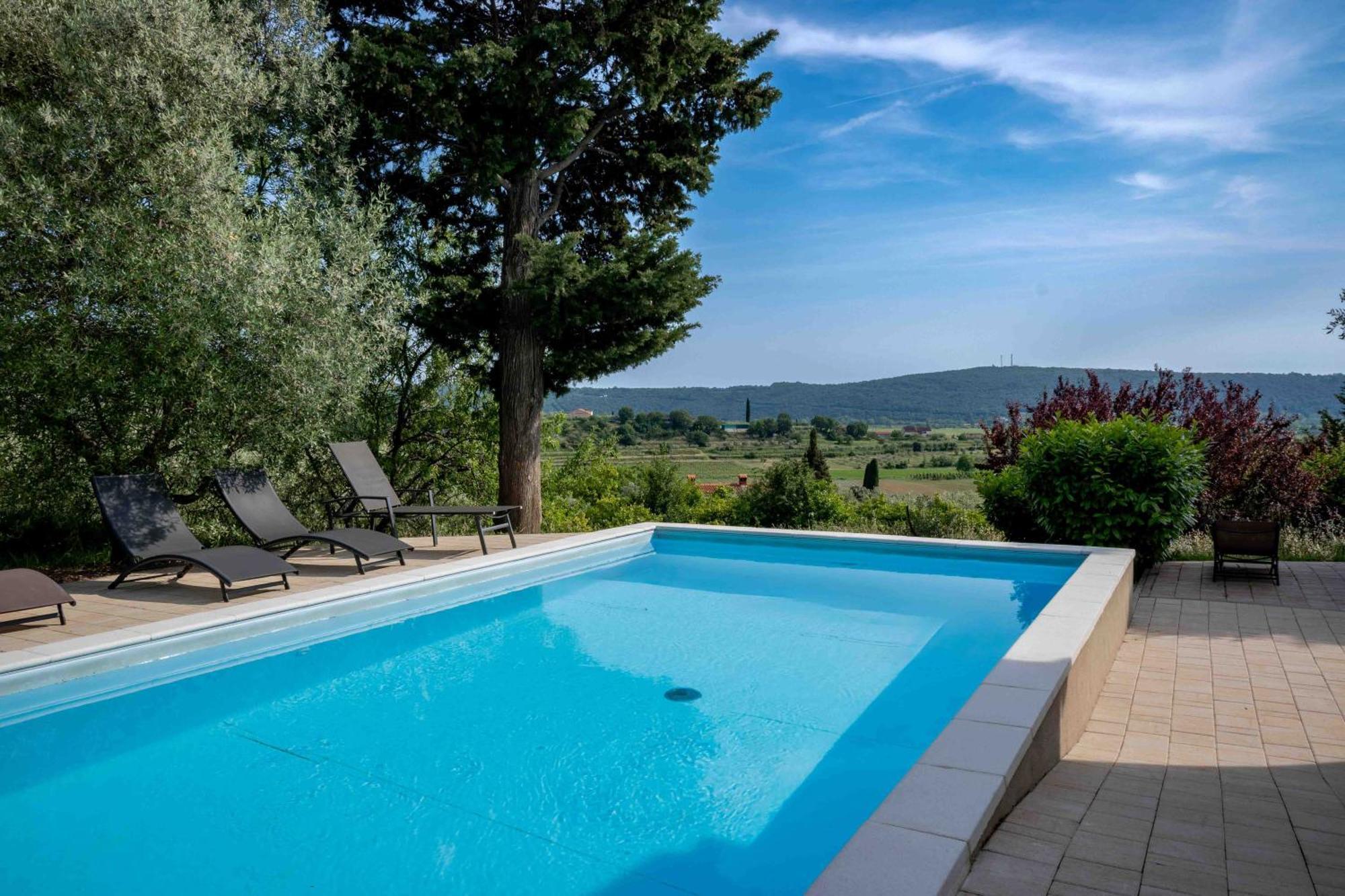 Villa Porto Olive *